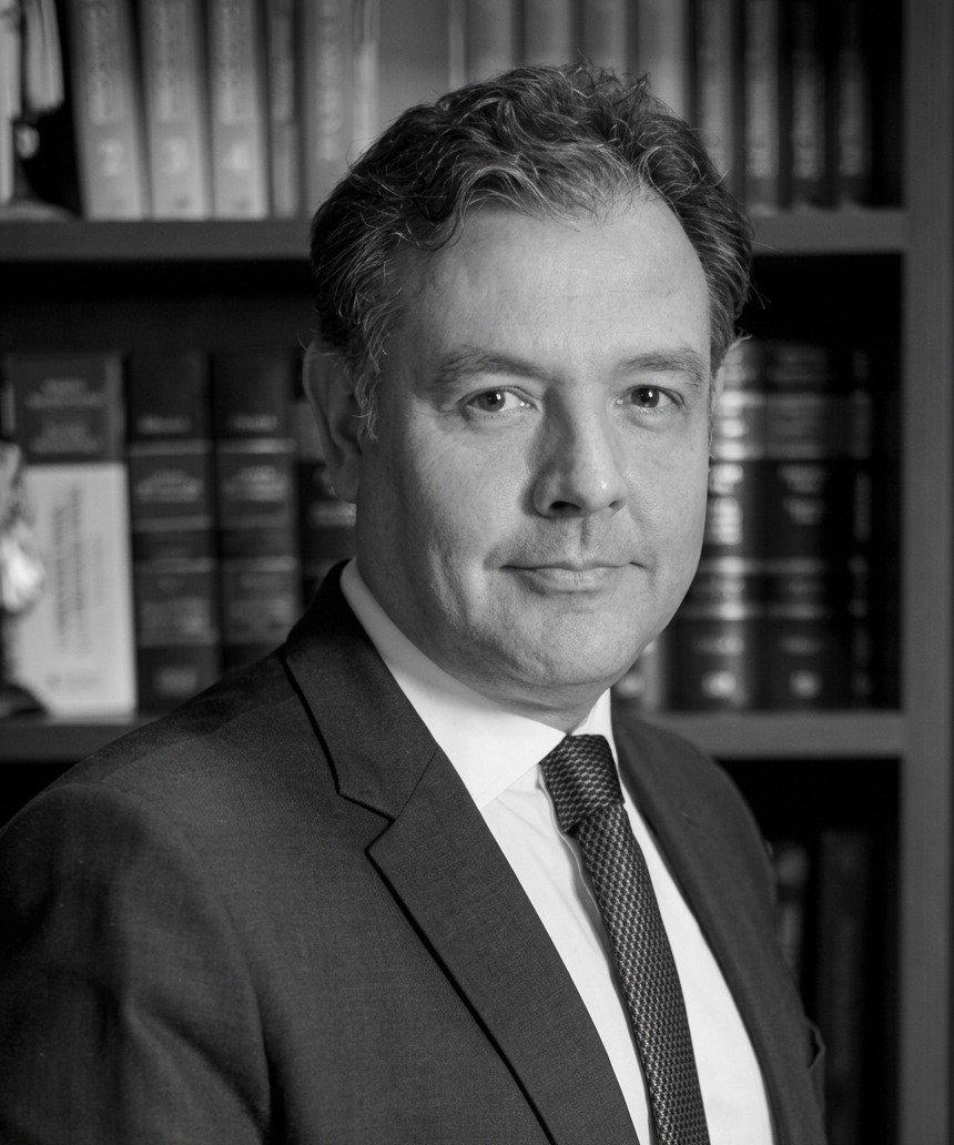 Dr. Glauber Bez, advogado criminalista
